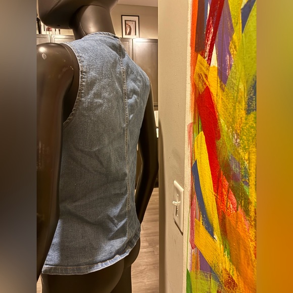 SHEIN Blue Denim Vest with Gold Buttons - Picture 2 of 5